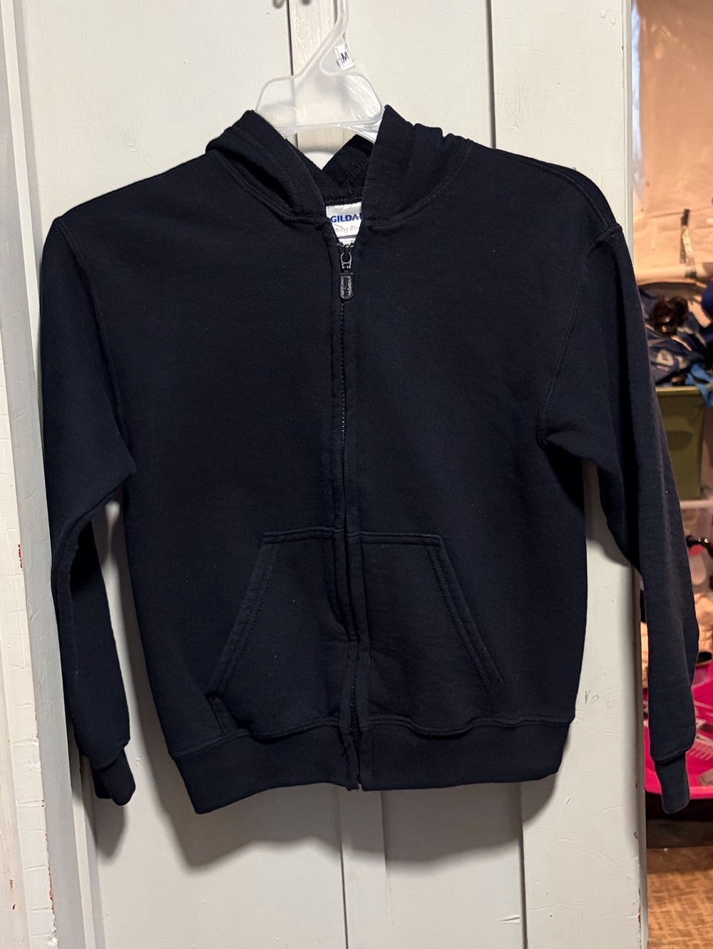 Kids gildan hoodie size m